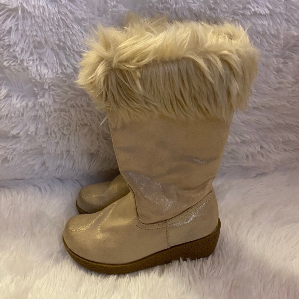 Gymboree Cream Kids Boots with Faux Fur